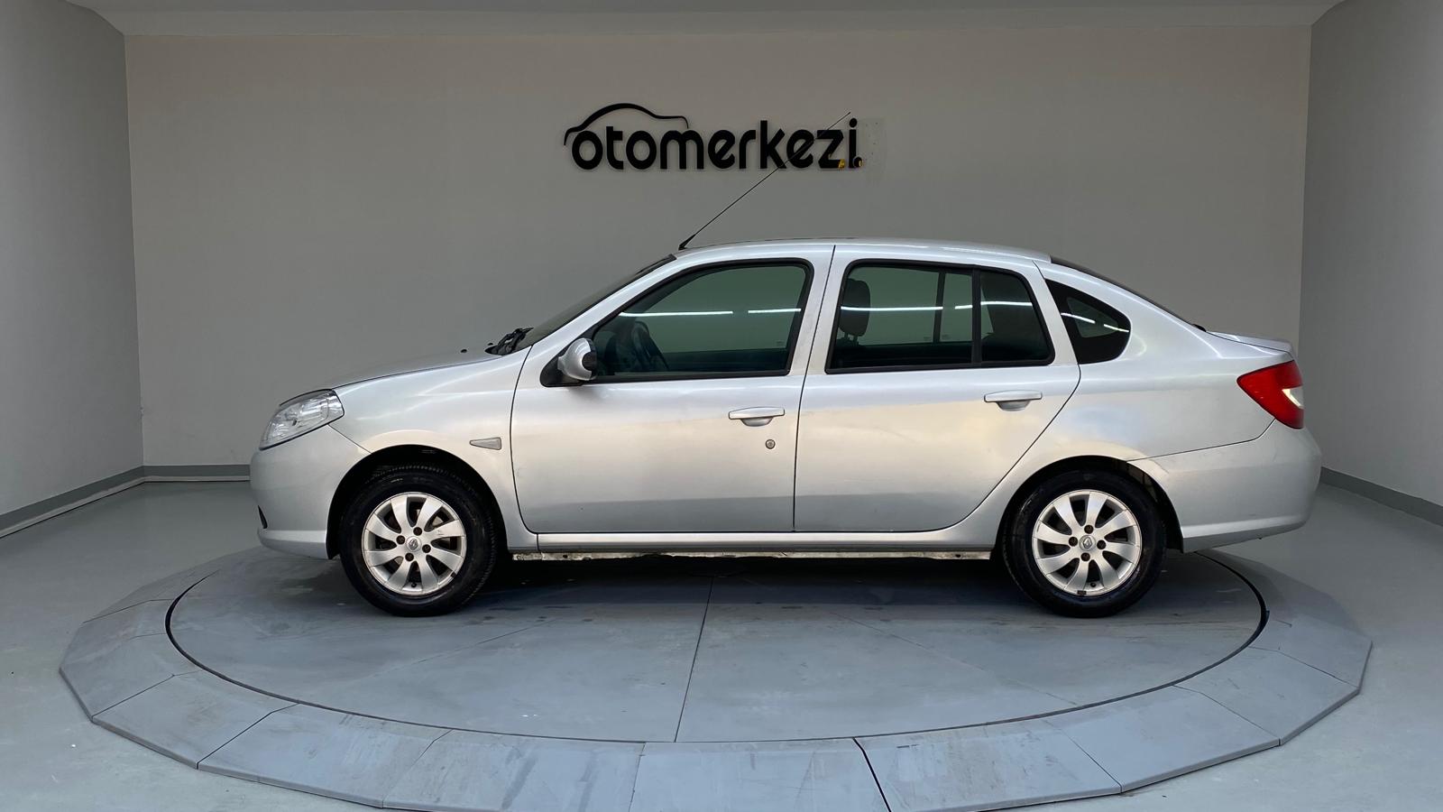 RENAULT SYMBOL 23